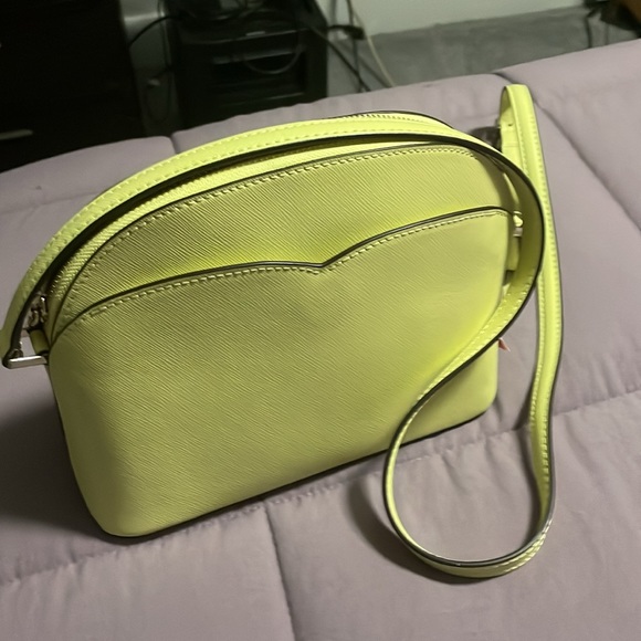 Kate Spade Yellow purse NWT - Picture 4 of 5